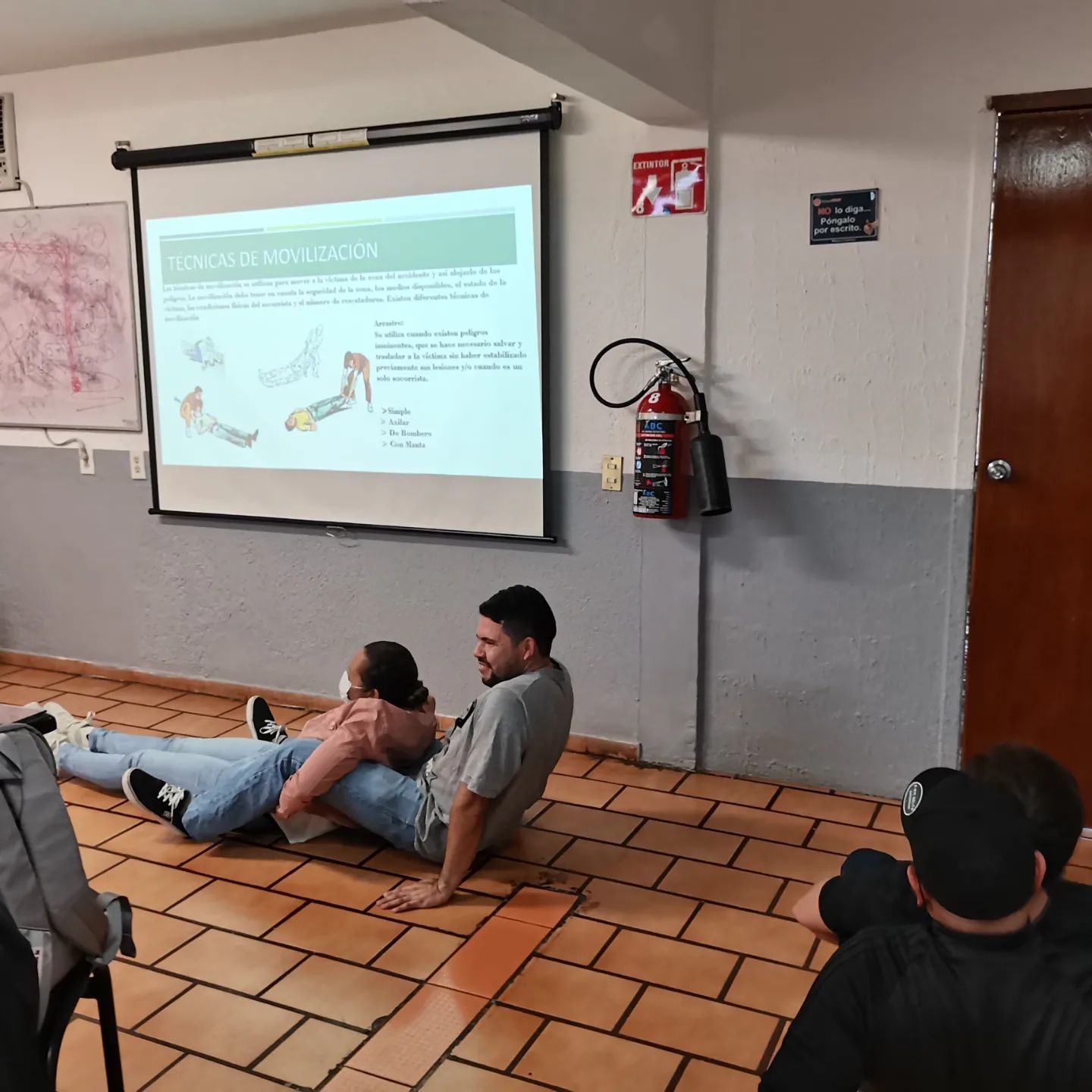CURSO DE BÚSQUEDA Y RESCATE DE LESIONADOS 